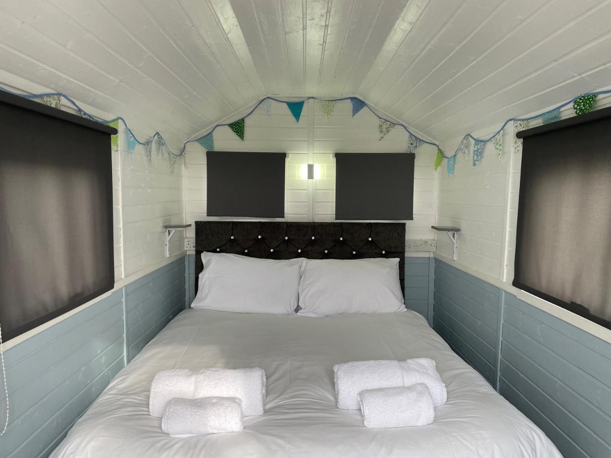 Estuary View - Cosy Shepherds Hut キングスブリッジ エクステリア 写真