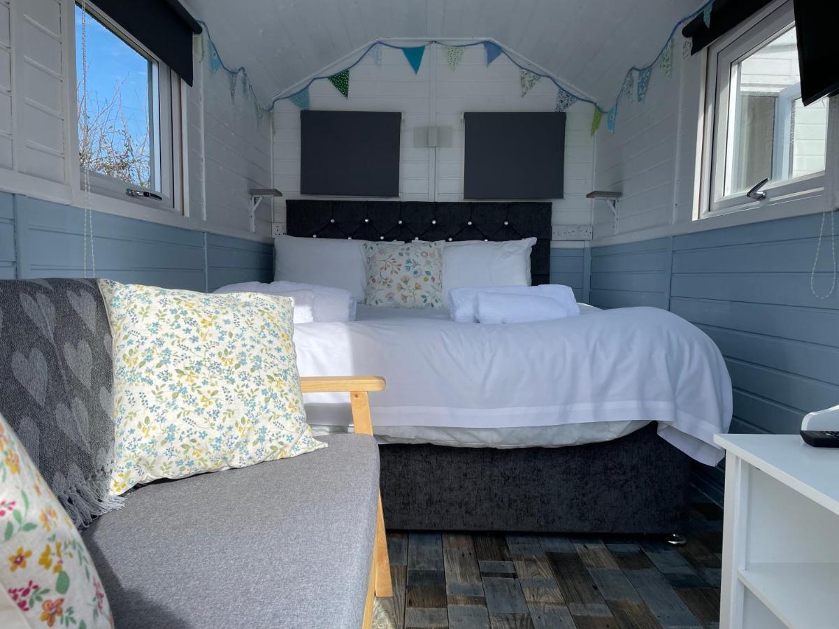 Estuary View - Cosy Shepherds Hut キングスブリッジ エクステリア 写真