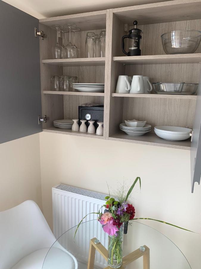 Estuary View - Cosy Shepherds Hut キングスブリッジ エクステリア 写真
